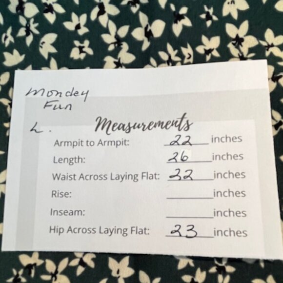 Monday Fun Hunter Green & Cream Mini Floral Popover Top with Cap Sleeves- Size L - Picture 8 of 8